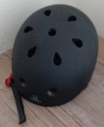 Skatehelm met kniebeschermers, Sport en Fitness, Skateboarden, Ophalen of Verzenden, Gebruikt