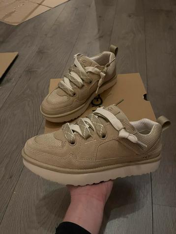 UGG Lowmel Lo Mustard Seed 40 beschikbaar voor biedingen