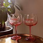 2 stuks Gordon's Gin tonic glazen Pink., Verzamelen, Glas en Borrelglaasjes, Ophalen of Verzenden, Zo goed als nieuw, Overige typen