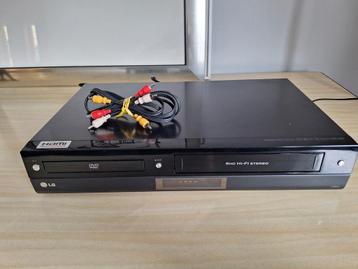 LG V39HP combinatie VHSvideorecorder met DVD speler beschikbaar voor biedingen