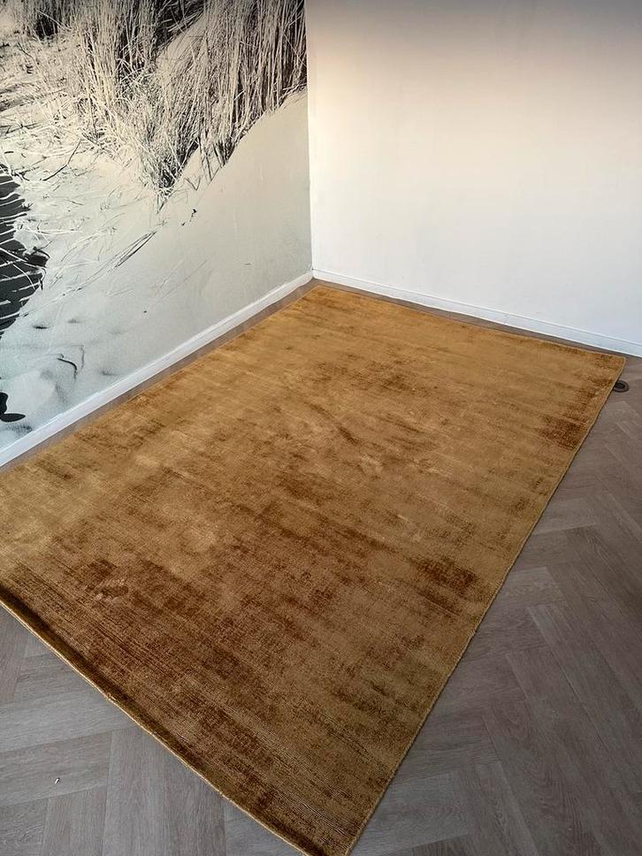 Coco Maison Broadway viscose gold 160/230, Huis en Inrichting, Stoffering | Tapijten en Kleden, Nieuw, 150 tot 200 cm, 200 cm of meer