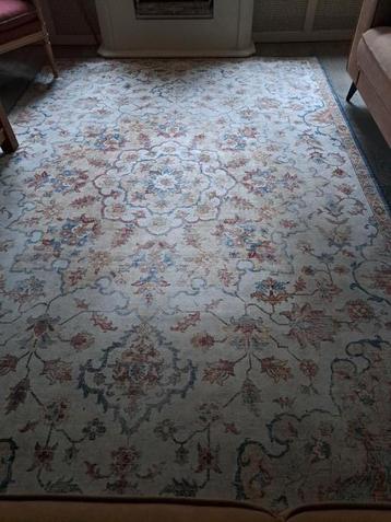 Groot vloerkleed 200 x 300 cm
Beige met mooi barok print
 beschikbaar voor biedingen