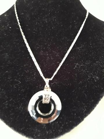 Zilveren Swarovski ketting met hanger . beschikbaar voor biedingen