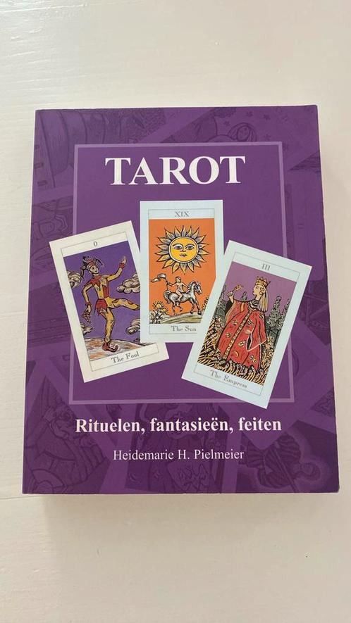 H. Pielmeier - Tarot - BOEK -, Boeken, Esoterie en Spiritualiteit, Zo goed als nieuw, Instructieboek, Tarot of Kaarten leggen