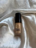Born this way concealer snow mini, Gebruikt, Wit, Make-up, Verzenden