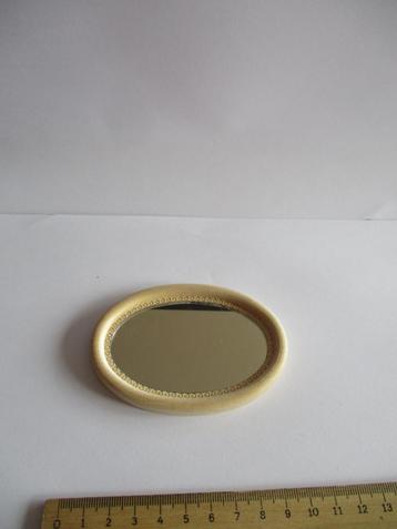 poppenhuisspiegel Bodo Hennig echt glas en houten lijst beschikbaar voor biedingen