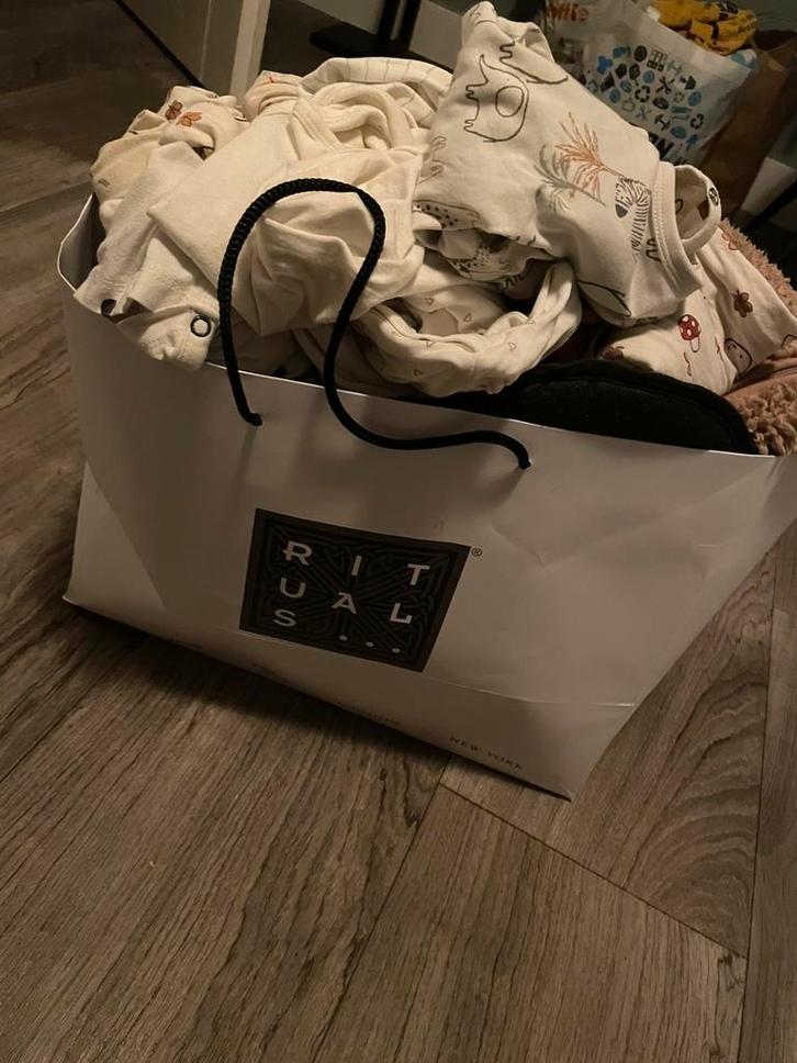 Grote tas baby kleding jongen 44 tm 62, Sieraden, Tassen en Uiterlijk, Tassen | Damestassen, Zo goed als nieuw, Shopper, Ophalen
