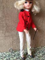 Vintage Fleur/Sindy ruiter outfit met accessoires, Ophalen of Verzenden, Gebruikt, Kleertjes