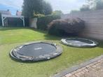 2 x trampoline van 240 cm doorsnede incl banden en kunstgras, Ophalen, Gebruikt