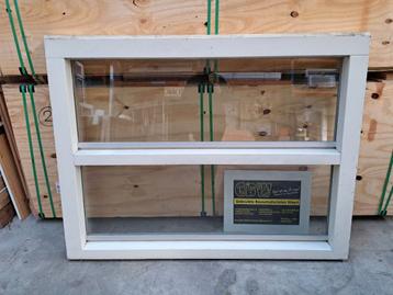 hardhouten ramen met HR glas 159x120 cm, kiepvleugel, raam. beschikbaar voor biedingen