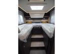 Laika Kosmo 409 L hefbed, automaat, 13000 euro korting, Caravans en Kamperen, Campers, Automaat, Ringverwarming, Fiat, Bedrijf