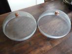 2 x oude metalen vliegenkap met houten knop Ø 29 cm, Huis en Inrichting, Ophalen of Verzenden, Zo goed als nieuw