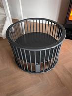 Ronde grijze baby box van Bopita, Kinderen en Baby's, Babywiegjes en Ledikanten, Ophalen of Verzenden, Gebruikt, Wieg