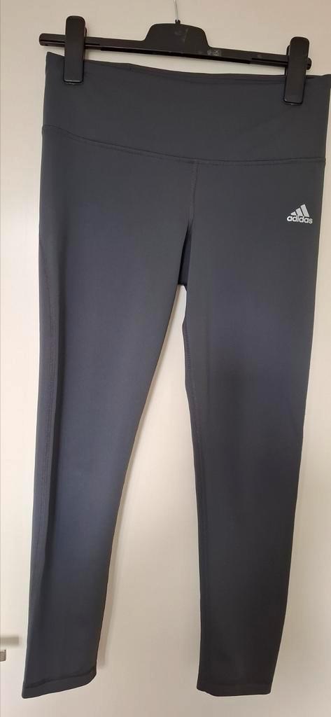 Adidas legging grijs maat M 36 38 igs, Kleding | Dames, Leggings, Maillots en Panty's, Gedragen, Legging, Maat 36/38 (S), Grijs