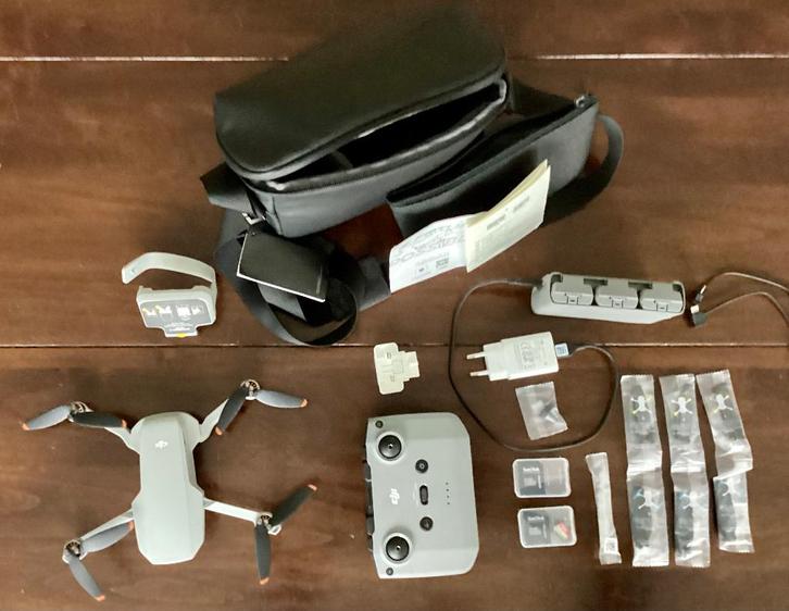 Drone DJI Mini 2 Fly more Combo, Audio, Tv en Foto, Drones, Zo goed als nieuw, Drone met camera, Ophalen
