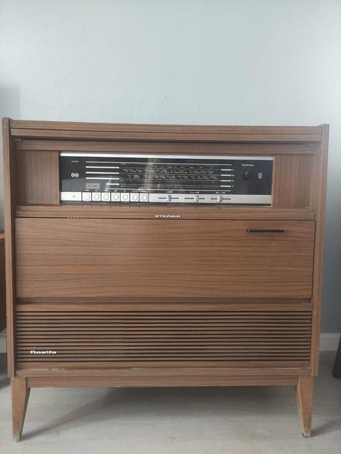 MCM Grundig radiogrammofoon jaren 60/70, Antiek en Kunst, Antiek | Tv's en Audio, Ophalen