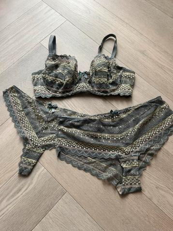 Lingerie Set 3-Delig 75D/40 Groen Kant (LEES BESCHRIJVING) beschikbaar voor biedingen