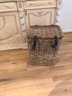 Rieten mand, Huis en Inrichting, Woonaccessoires | Schalen en Manden, Overige materialen, Gebruikt, Mand, Vierkant