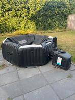 Jacuzzi met accessoires - Opknapper, Tuin en Terras, Bubbelbaden en Hottubs, Ophalen, Gebruikt, Afdekzeil, Opblaasbaar