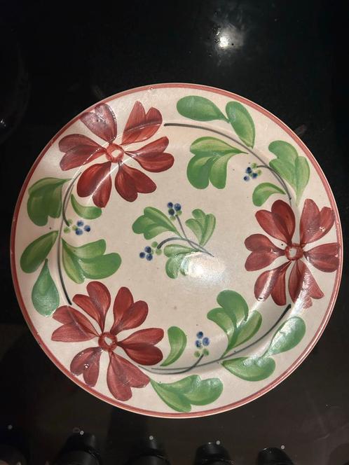 Antiek Petrus Regout boerenbont Bord Maastricht  Ø21,5cm, Antiek en Kunst, Antiek | Servies los, Ophalen of Verzenden