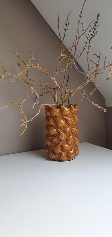 Vaas / bloempot met seringen takken OPHALEN  beschikbaar voor biedingen