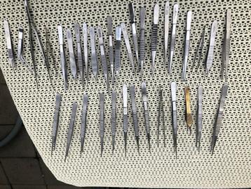 te koop:PARTIJ van 35 x anatomische pincet beschikbaar voor biedingen