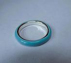Zilverkleurige ring met mint kleur randje, Zo goed als nieuw, 17 tot 18, Dame, IJzer of Staal