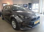 Toyota Yaris 1.0 VVT-i Active | Handgeschakeld | Rijstrookse, Voorwielaandrijving, 12 maanden, Stof, Gebruikt