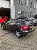 Mercedes-Benz GLA-klasse 200 CDI Edition 1 PANO LEER, Voorwielaandrijving, 136 pk, Gebruikt, Euro 6