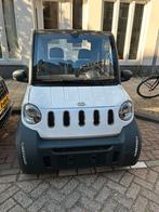 White electric city car , used , around 5000km from2022, Diversen, Brommobielen en Scootmobielen, Ophalen of Verzenden, Zo goed als nieuw