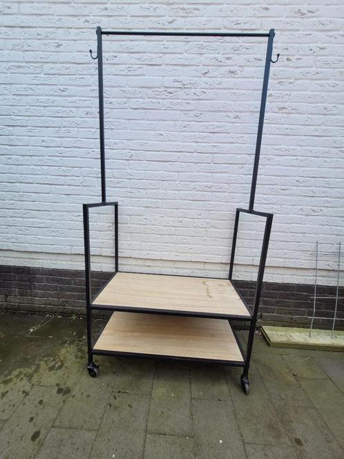 Kapstok met schoenenrek op wieltjes, Huis en Inrichting, Woonaccessoires | Kapstokken, Gebruikt, Wandkapstok, 150 tot 200 cm, Metaal