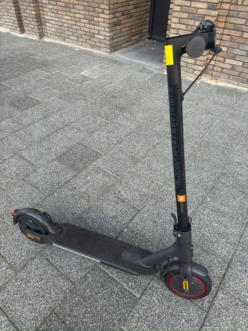 Xiaomi Mi Scooter Pro 2 Elektrische Step | Zo goed als nieuw beschikbaar voor biedingen