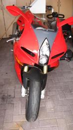 GEVRAAGD  Benelli tornado 900