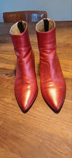 Rode licht glanzende laarsjes maat 39, Toral Spanje, Ophalen, Zo goed als nieuw, Rood