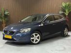 Volvo V40 1.6 T3 Momentum, Voorwielaandrijving, Gebruikt, 4 cilinders, 150 pk