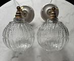 Vintage set 2 Holophane bol bal glazen school wandlampen, Huis en Inrichting, Ophalen of Verzenden, Metaal