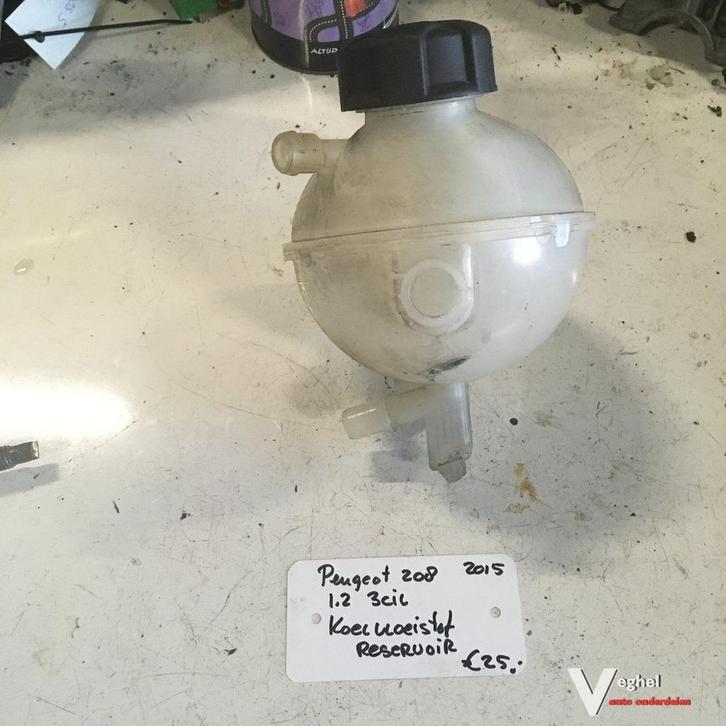 Peugeot 208 1.2 3 cilinder 2015  Koelvloeistofreservoir, Auto-onderdelen, Motor en Toebehoren, Gebruikt, Ophalen of Verzenden