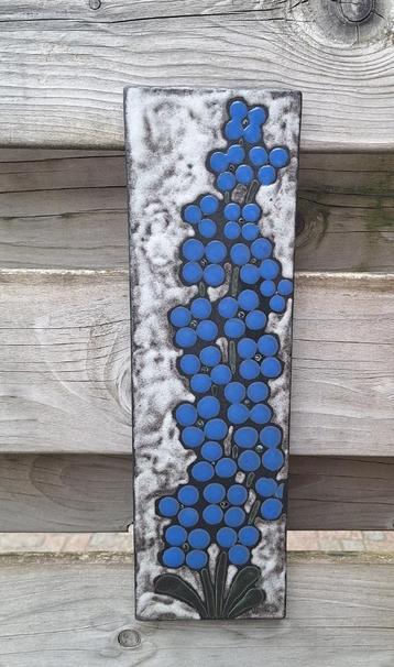 Prachtige vintage West Germany wand tegel.  beschikbaar voor biedingen