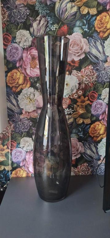 Zwarte IKEA FYLLIG Vaas beschikbaar voor biedingen