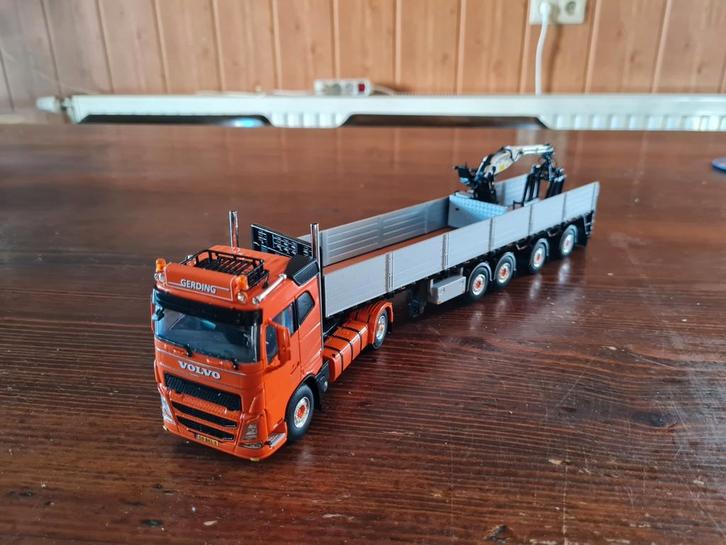 1:50 Volvo FH4 4x2 met stenentrailer Gerding Transport WSi, Hobby en Vrije tijd, Modelauto's | 1:50, Nieuw, Auto, Wsi, Ophalen of Verzenden