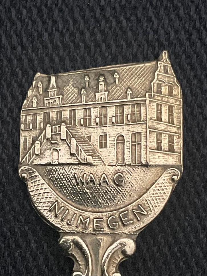 Lepeltje uit Nijmegen, Antiek en Kunst, Antiek | Bestek, Ophalen of Verzenden