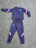 Nike FC Barcelona Trainingspak Maat 110, Kinderen en Baby's, Ophalen of Verzenden, Zo goed als nieuw, Nike, Jongen of Meisje