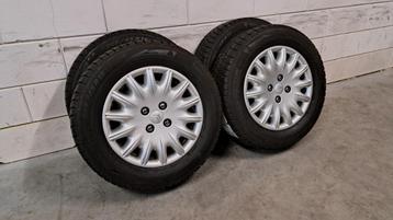 Banden Partner 2008 C5 C4 Cactus Berlingo 205/65/15 beschikbaar voor biedingen