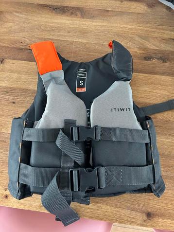 Decathlon Reddingsvest Maat S - Nieuwstaat beschikbaar voor biedingen