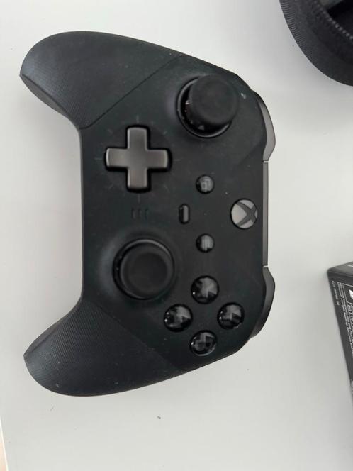 Xbox Elite Series 2 Controller - Zo Goed Als Nieuw, Spelcomputers en Games, Games | Xbox One, Zo goed als nieuw, 1 speler, Vanaf 3 jaar