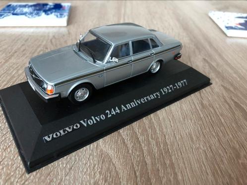 Volvo 244 Anniversary 1927-1977 Atlas Editions, Hobby en Vrije tijd, Modelauto's | 1:43, Zo goed als nieuw, Auto, Overige merken