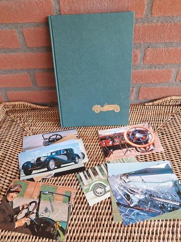 Leuke oude verzamelboek van auto's.  beschikbaar voor biedingen