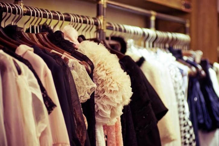 partij dameskleding maat 40/42, M/L (leeftijd 50-90), Kleding | Dames, Dames-kledingpakketten, Zo goed als nieuw, Maat 42/44 (L)