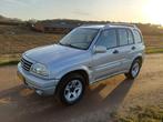 Suzuki Grand Vitara 2.0 5D 2002 Grijs, Auto's, Voorwielaandrijving, 1330 kg, Stof, 1995 cc