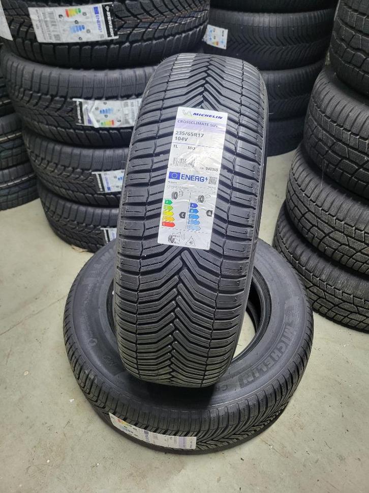 2 x 205/65/17 Michelin Crossclimate SUV NIEUW 275,- ALL IN!, Auto-onderdelen, Banden en Velgen, Band(en), All Season, 17 inch